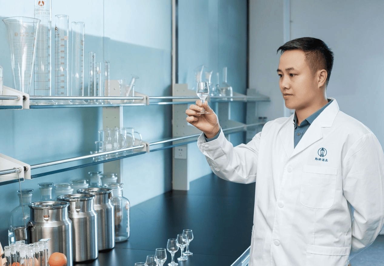 黔醉酒業(yè)總工程師趙仕蛟 | 二十九載奮斗不輟，農(nóng)家少年終成不凡工匠